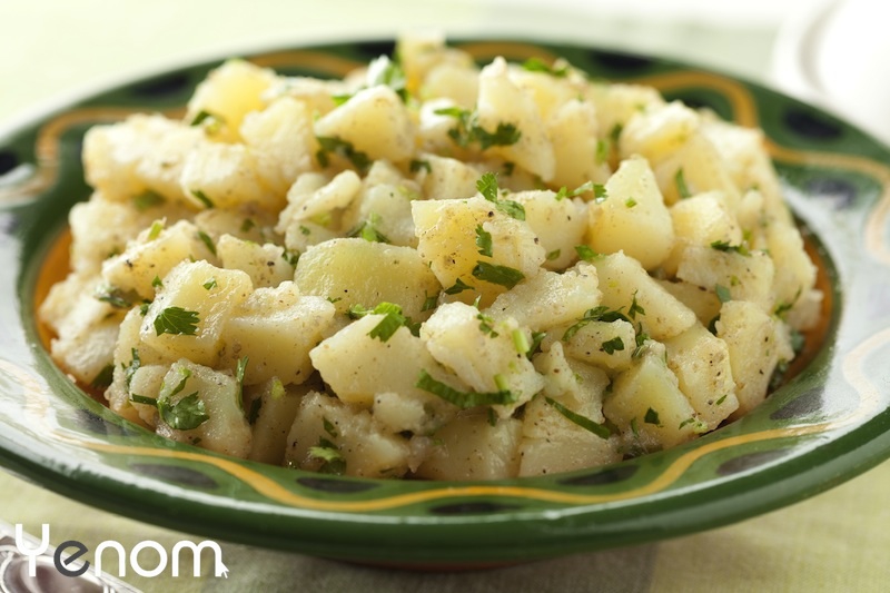 Aardappelsalade met verse koriander